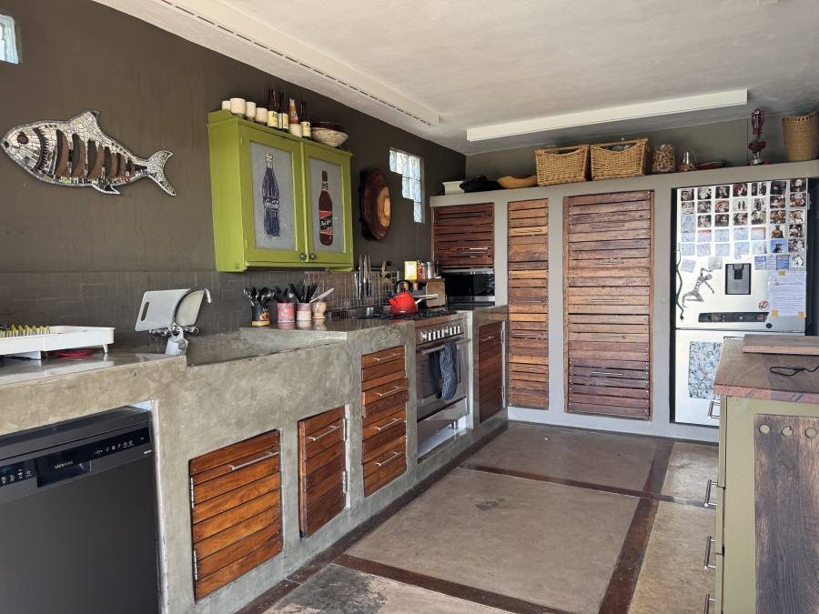 To Let 4 Bedroom Property for Rent in Imhoffs Gift Western Cape